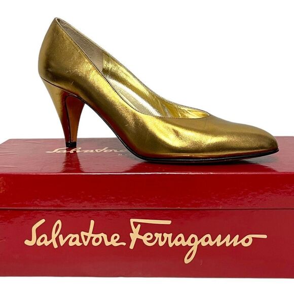 NIB FERRAGAMO Vintage Deadstock Gold Metallic Leather Pumps 7AA - Picture 1 of 12